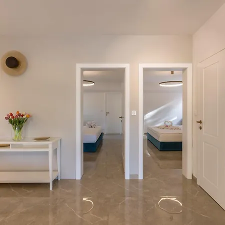 Sun Garden Villa Bol